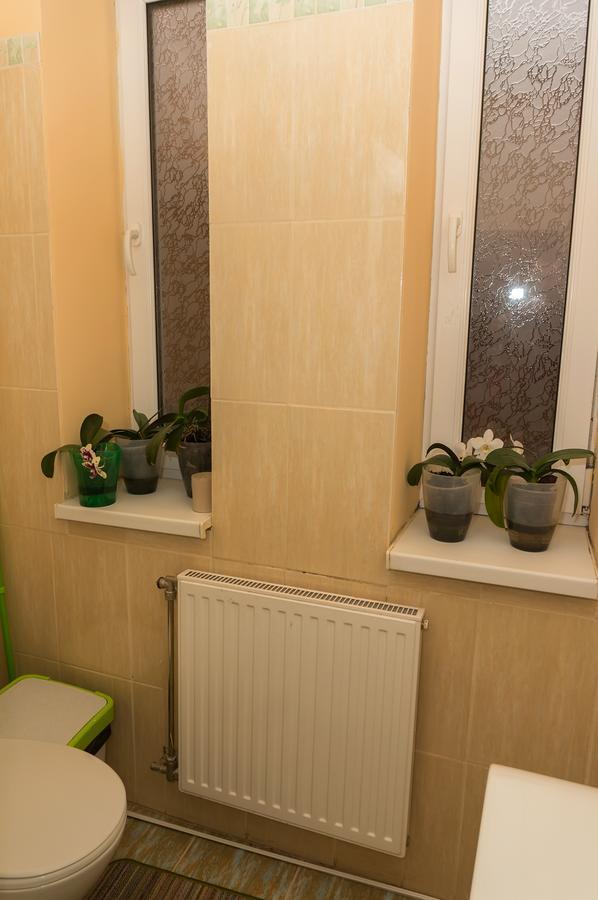 Hotel Кімнати В Центрі Uschhorod Exterior foto
