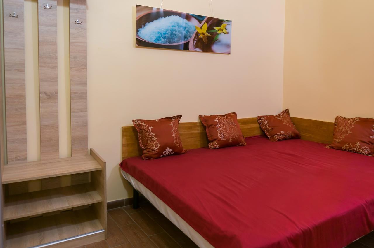 Hotel Кімнати В Центрі Uschhorod Exterior foto