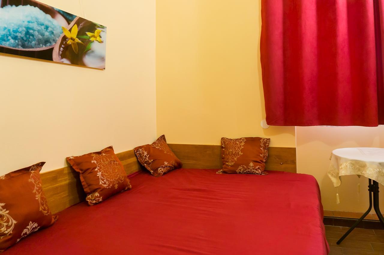Hotel Кімнати В Центрі Uschhorod Exterior foto