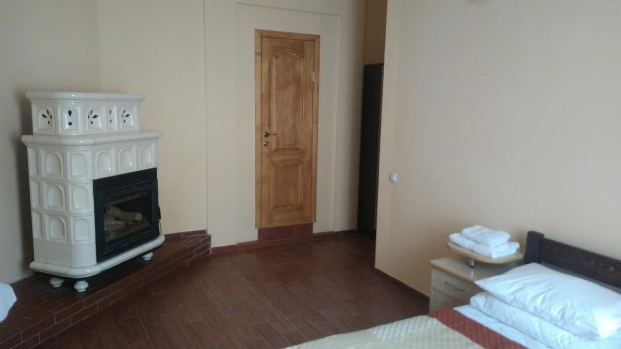 Hotel Кімнати В Центрі Uschhorod Exterior foto